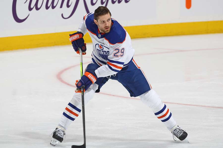 Leon Draisaitl Net Worth: The Fortune of an NHL Star 2024!