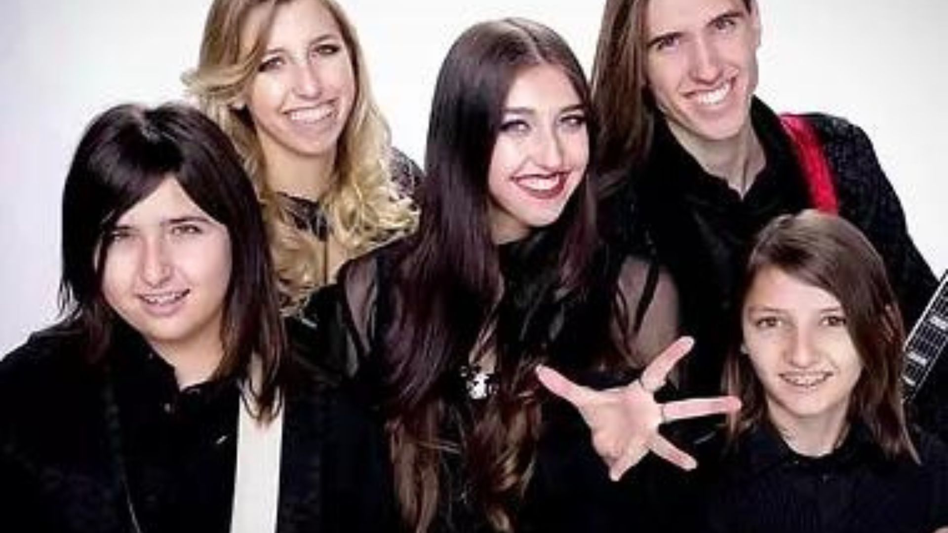 Liliac Band Net Worth Bio, Age, Career (2024 Updated)!